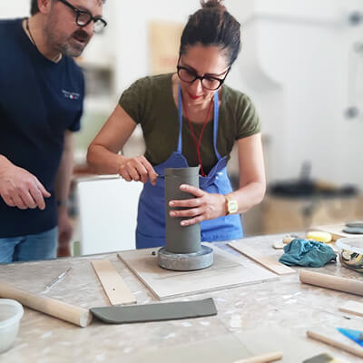corsi per imparare a lavorare la ceramica artigianale